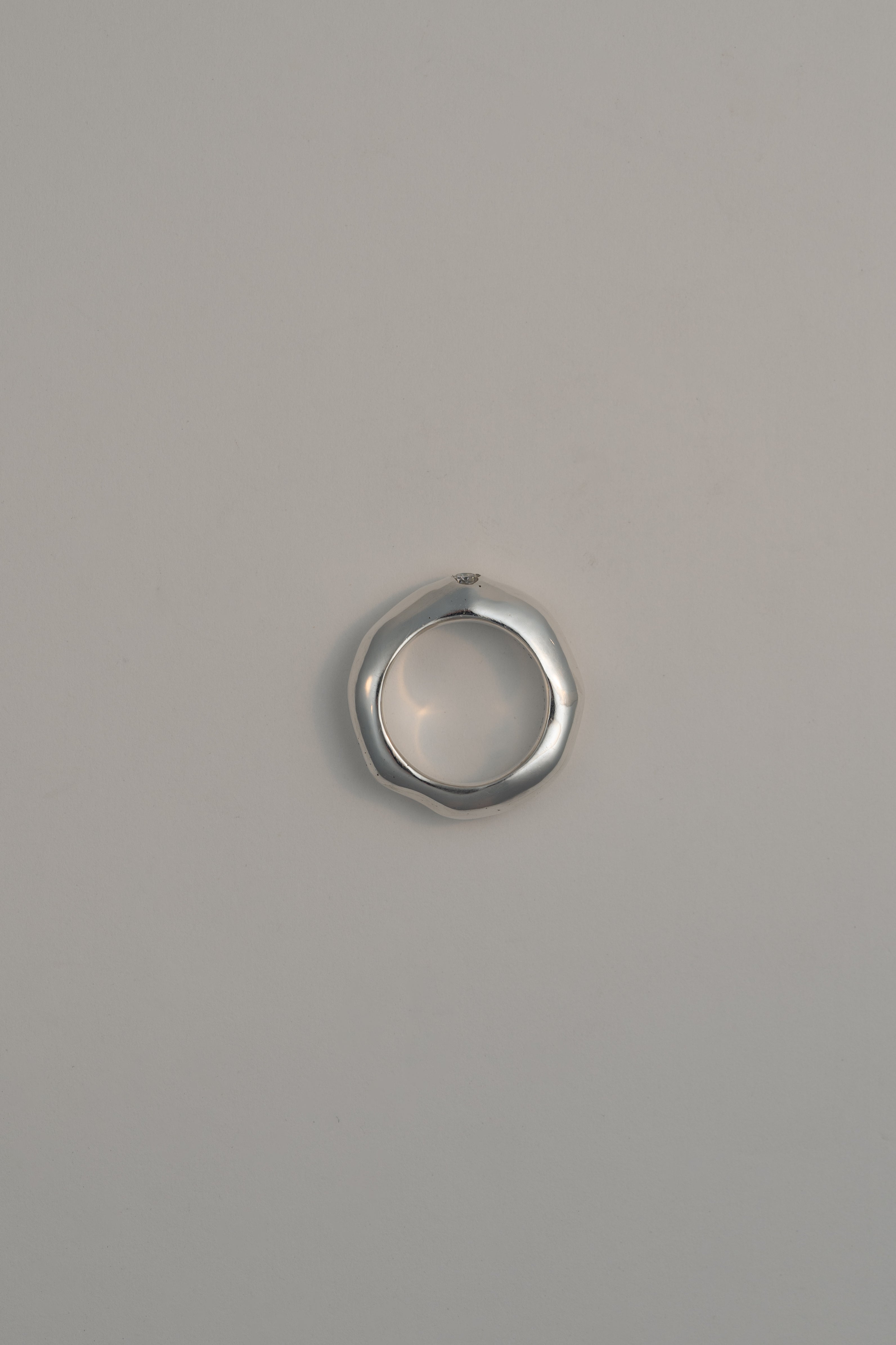 The Liquid with Moissanite, US 4