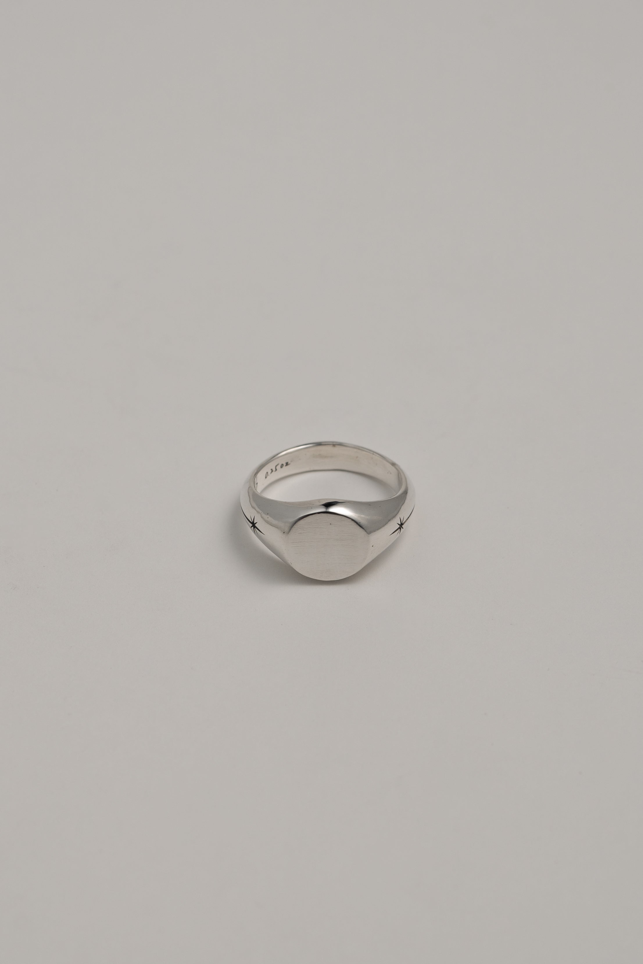 Asterisk Round Signet Ring, US 7