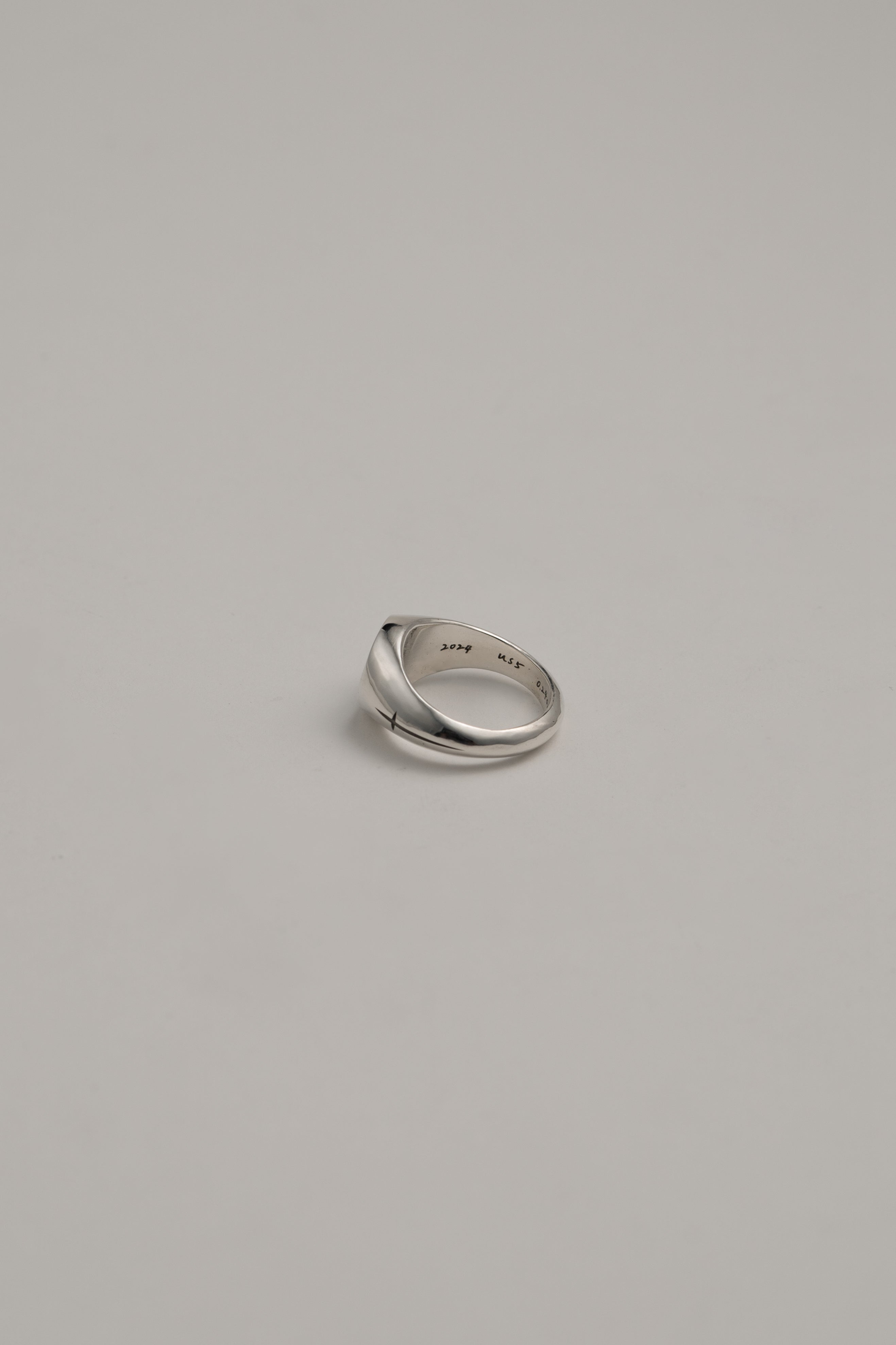Cross Round Signet Ring with Moissanite, US 5